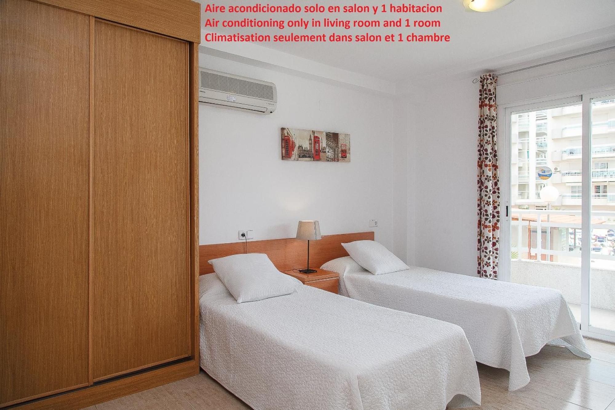 Uhc Larimar Family Complex Apartment Salou Bagian luar foto